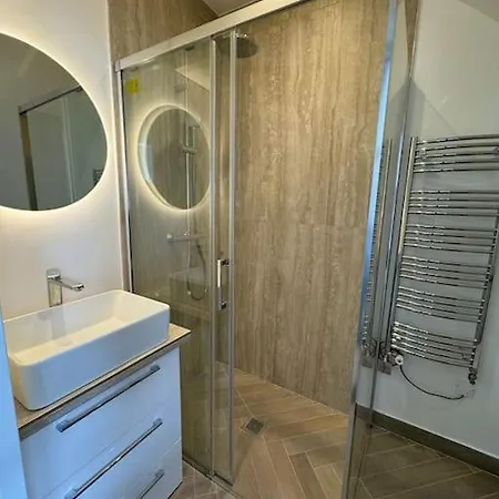 Charmant Studio Parisien Avec Vue, Au Coeur Du 7E Arrondissement Exterior photo